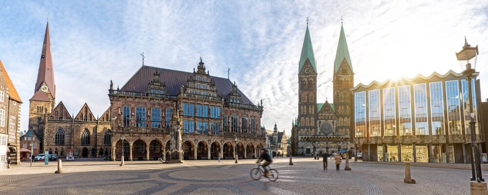 Berufsbegleitendes Präsenzstudium Business Law in Bremen